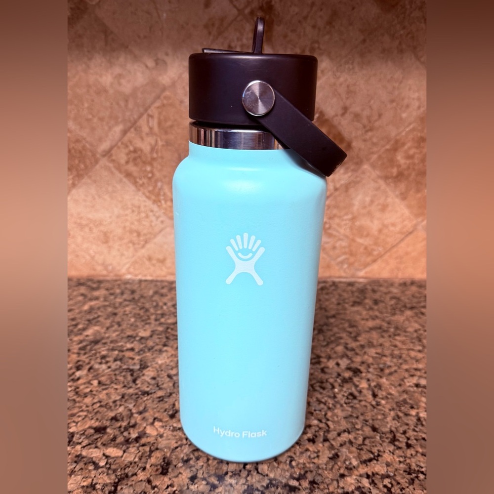 Hydro Flask Aqua Blue Bottle Flex Cap Stainless Steel 32 Oz